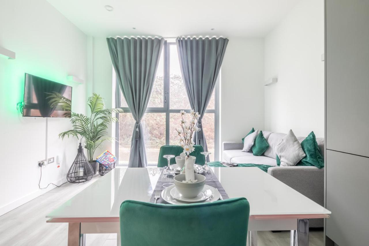 Elegant Apartment Milton Keynes Luaran gambar